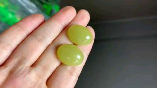 和田玉黄玉黄口料裸石蛋面 颜色油黄正黄 玉质细腻油润 油性润度十足
