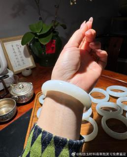 和田玉羊脂白玉手镯新品,高品质品宽条