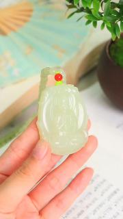 和田玉黄口料吊坠
