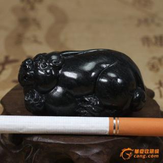 和田玉墨玉籽料挂件貔貅